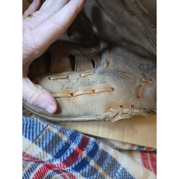 Vintage Johnny Walker Baseball Glove GX 12 Cowhide Nylon Stitched Left Hand - Picture 6 of 10